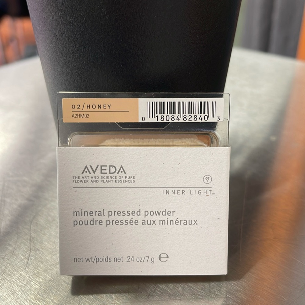 Aveda mineral pressed powder Honey